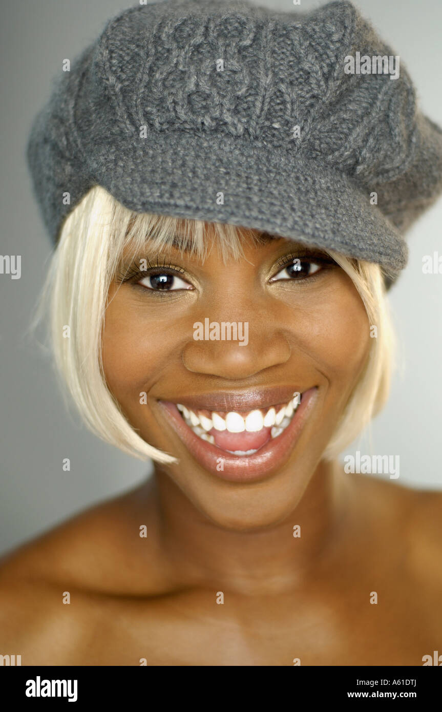African woman wearing hat Stock Photo - Alamy