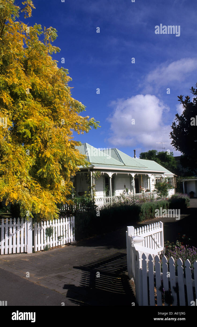 Old victorian house hi-res stock photography and images - Alamy
