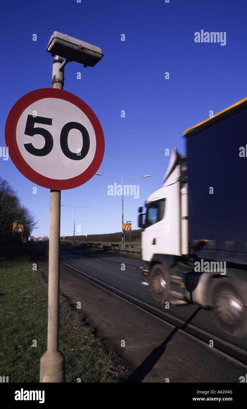 lorry passing fifty miles per hour speed limit warning sign Leeds Yorkshire UK Stock Photo