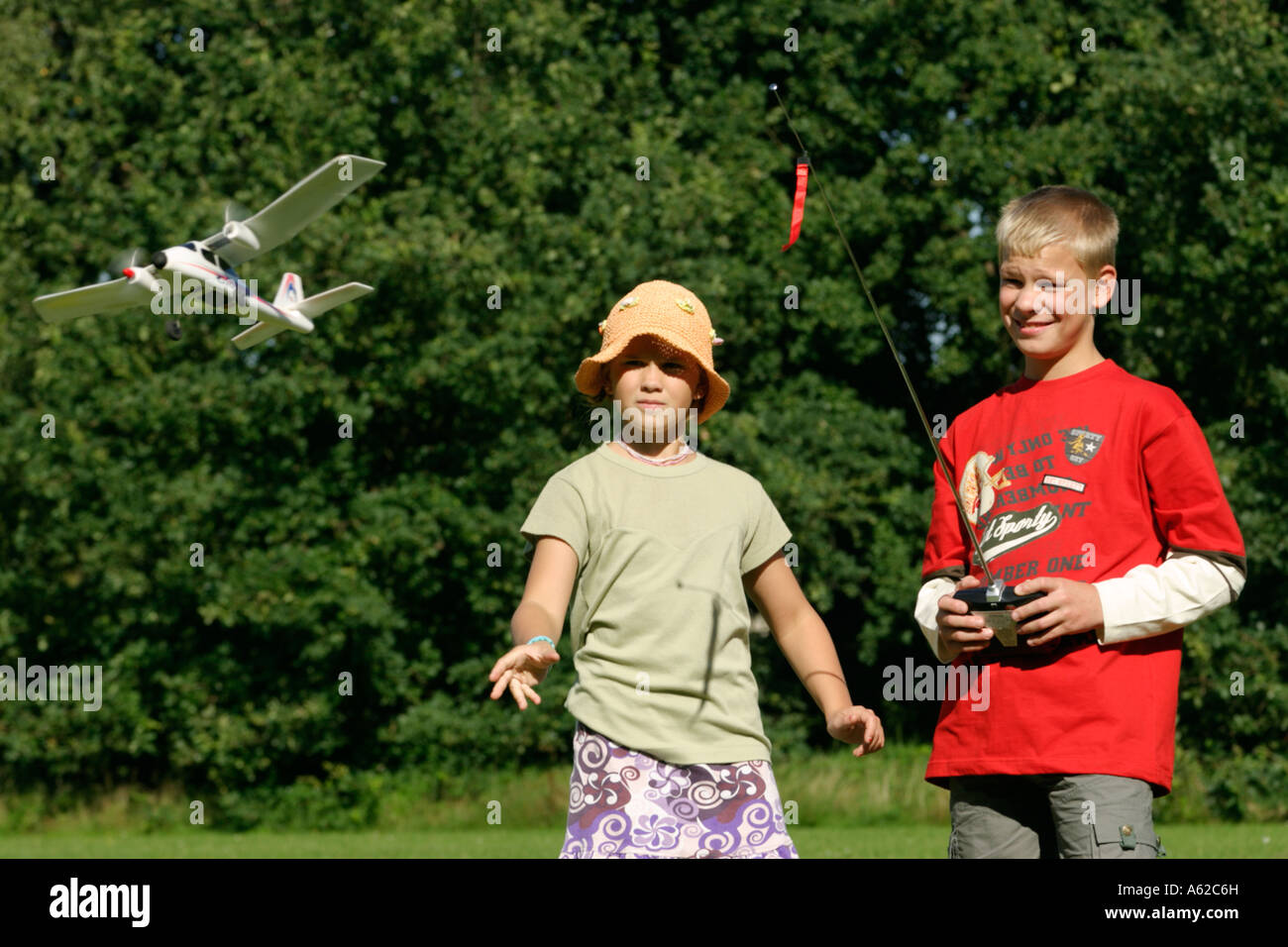 Children's remote control aeroplane 2025
