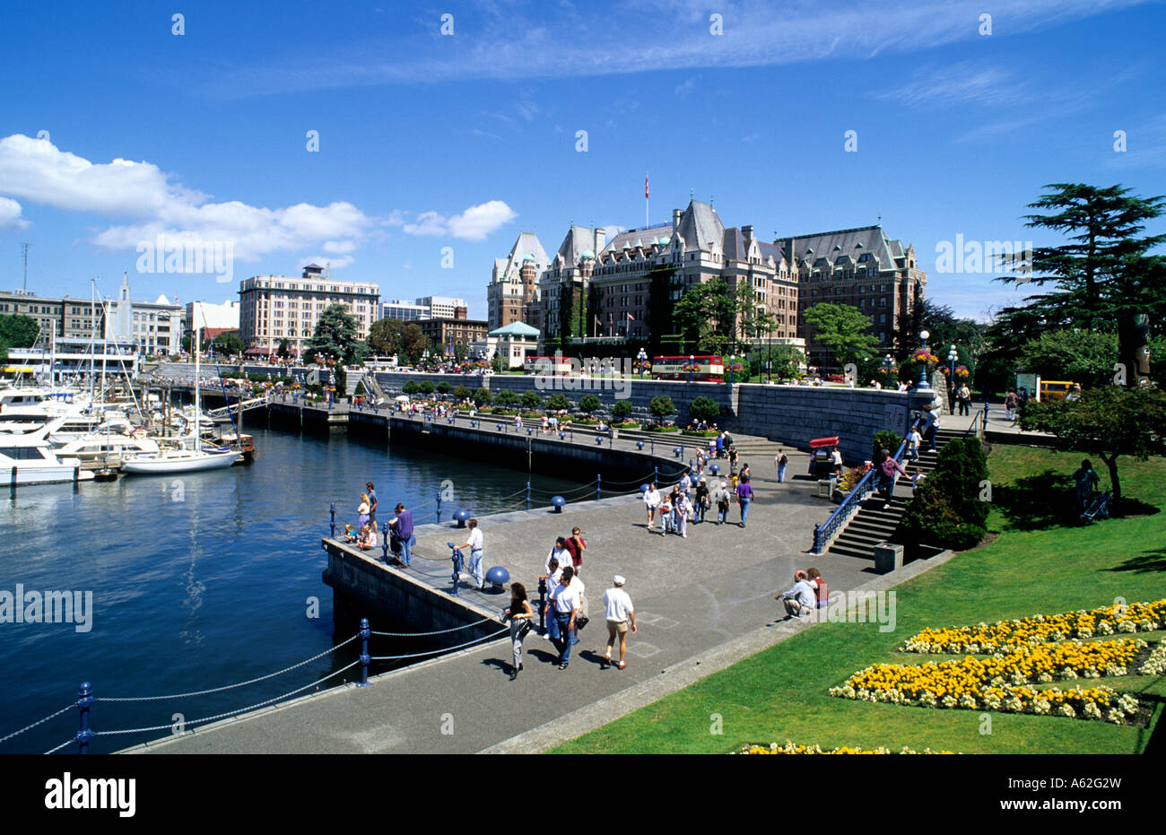 Beautiful Victoria City Center in British Columbia at the harbour Stock ...