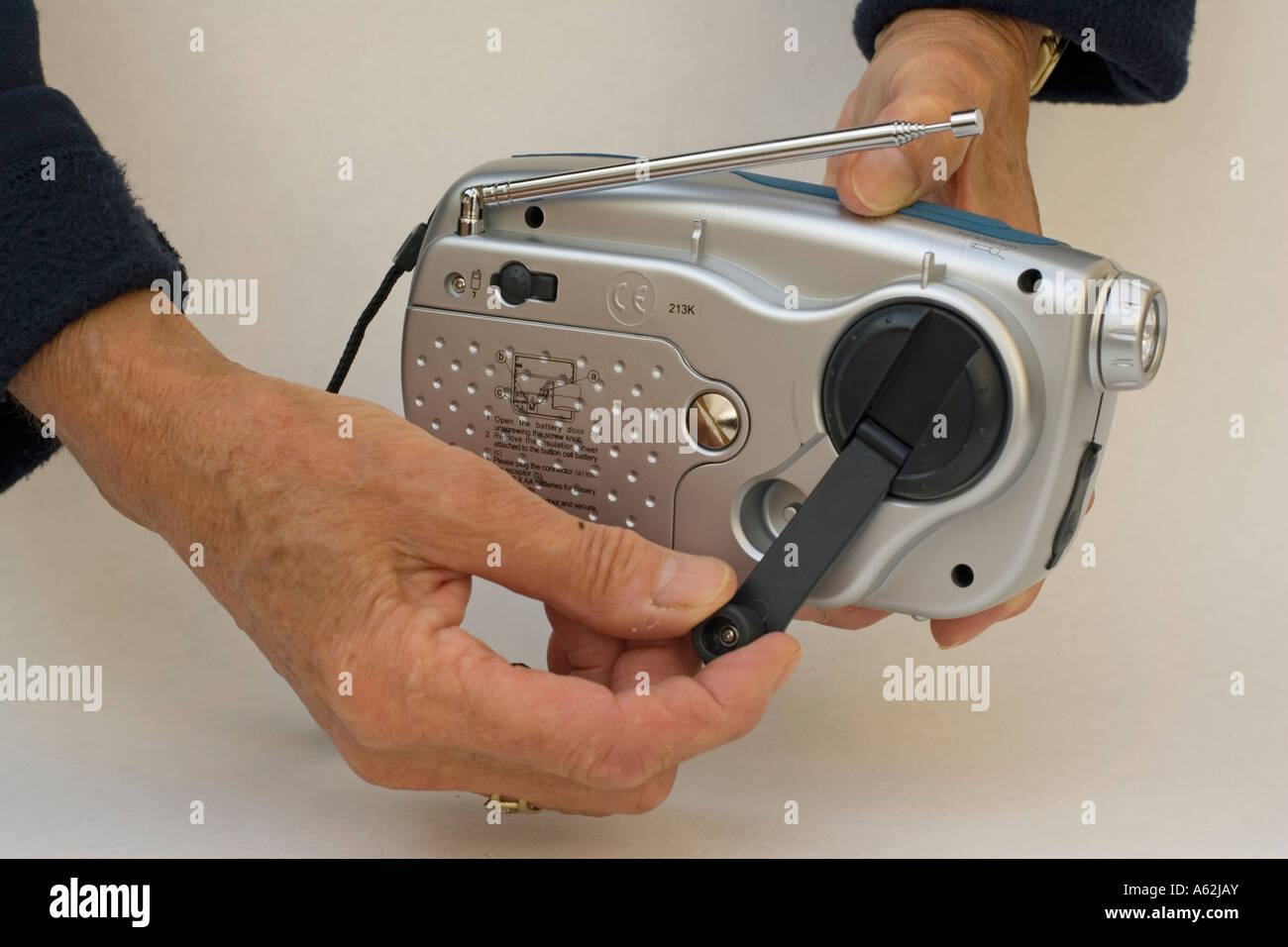 Hand winding up clockwork dual band radio with with in torchlight and battery options UK Stock