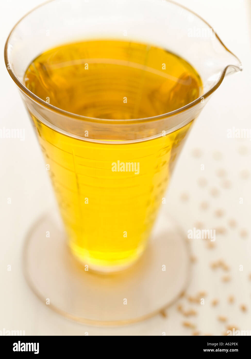 Flax seed oil hires stock photography and images Alamy
