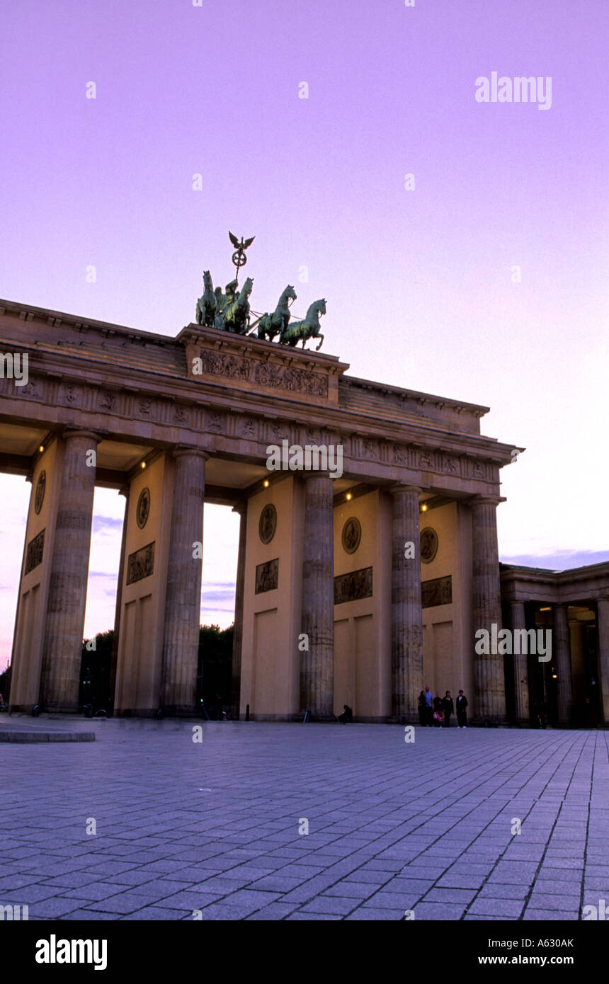 Berlin triumphal hi-res stock photography and images - Alamy
