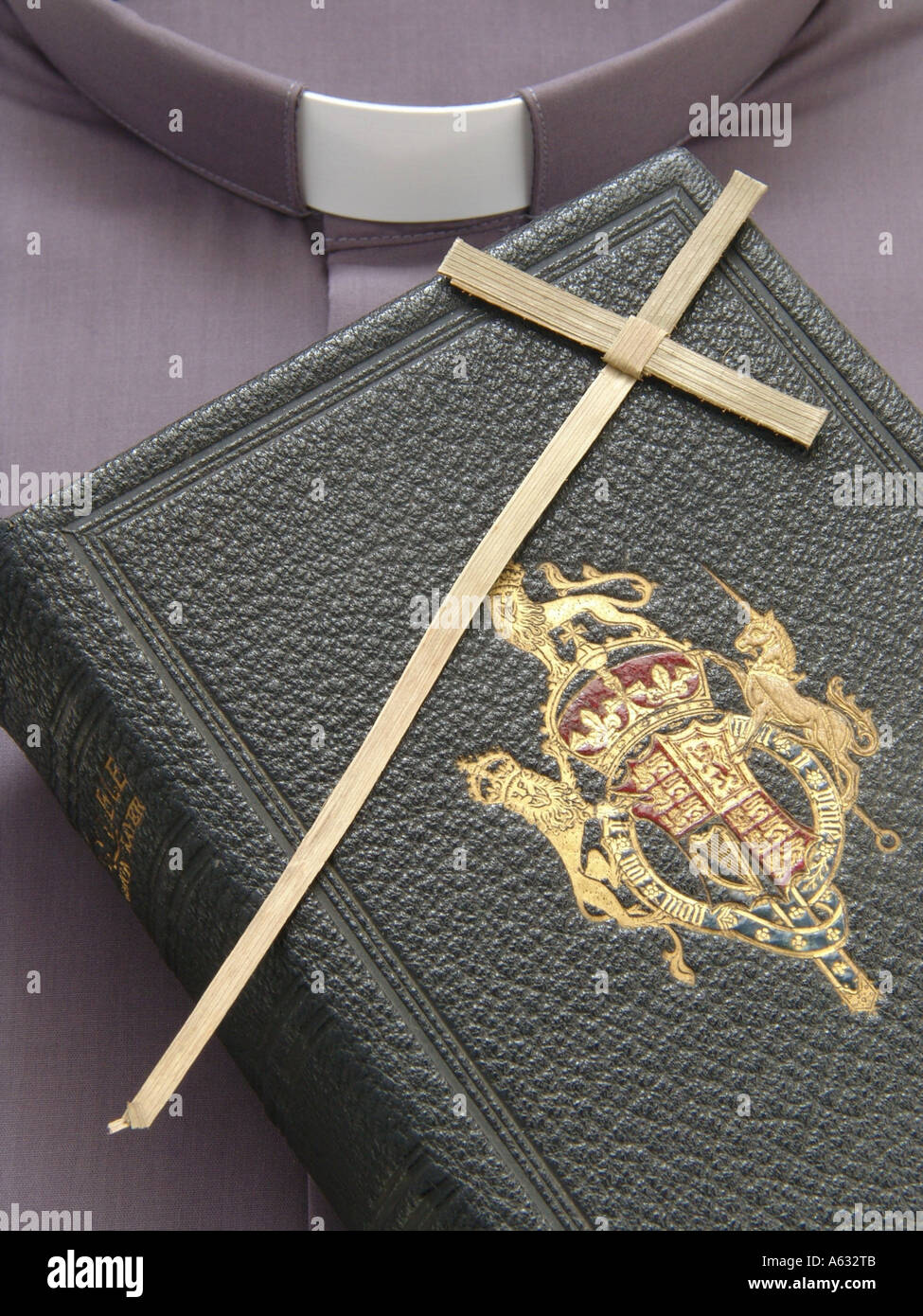 Vicar collar with Bible and cross GB UK 2006 Stock Photo Alamy