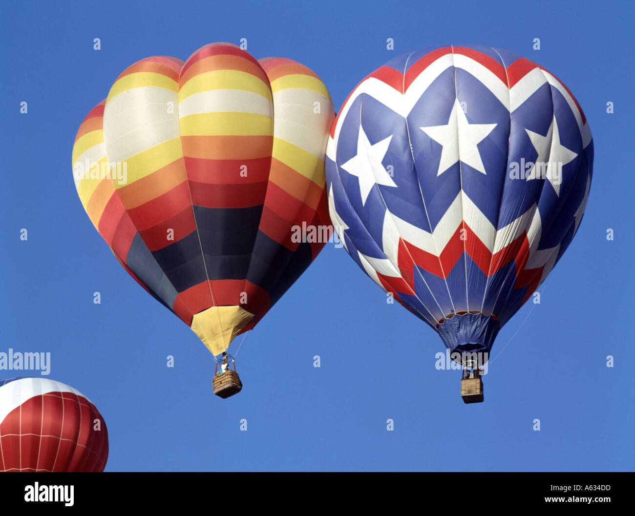 Colliding hi-res stock photography and images - Alamy