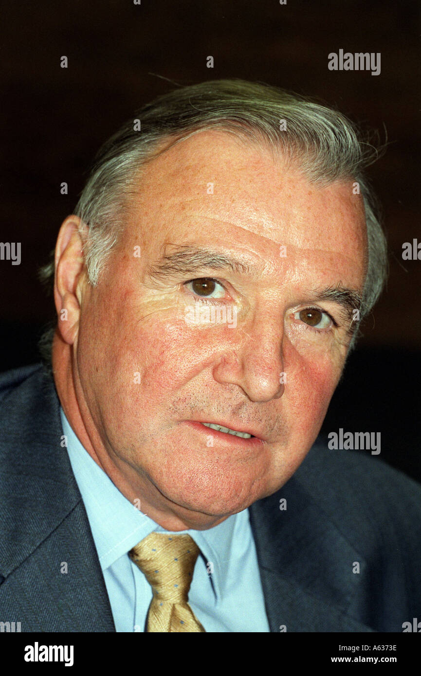 Malcolm Bruce MP Liberal Democrat for Gordon seen at the Liberal Democrat Party Conference Bournemouth 2001 Stock Photo