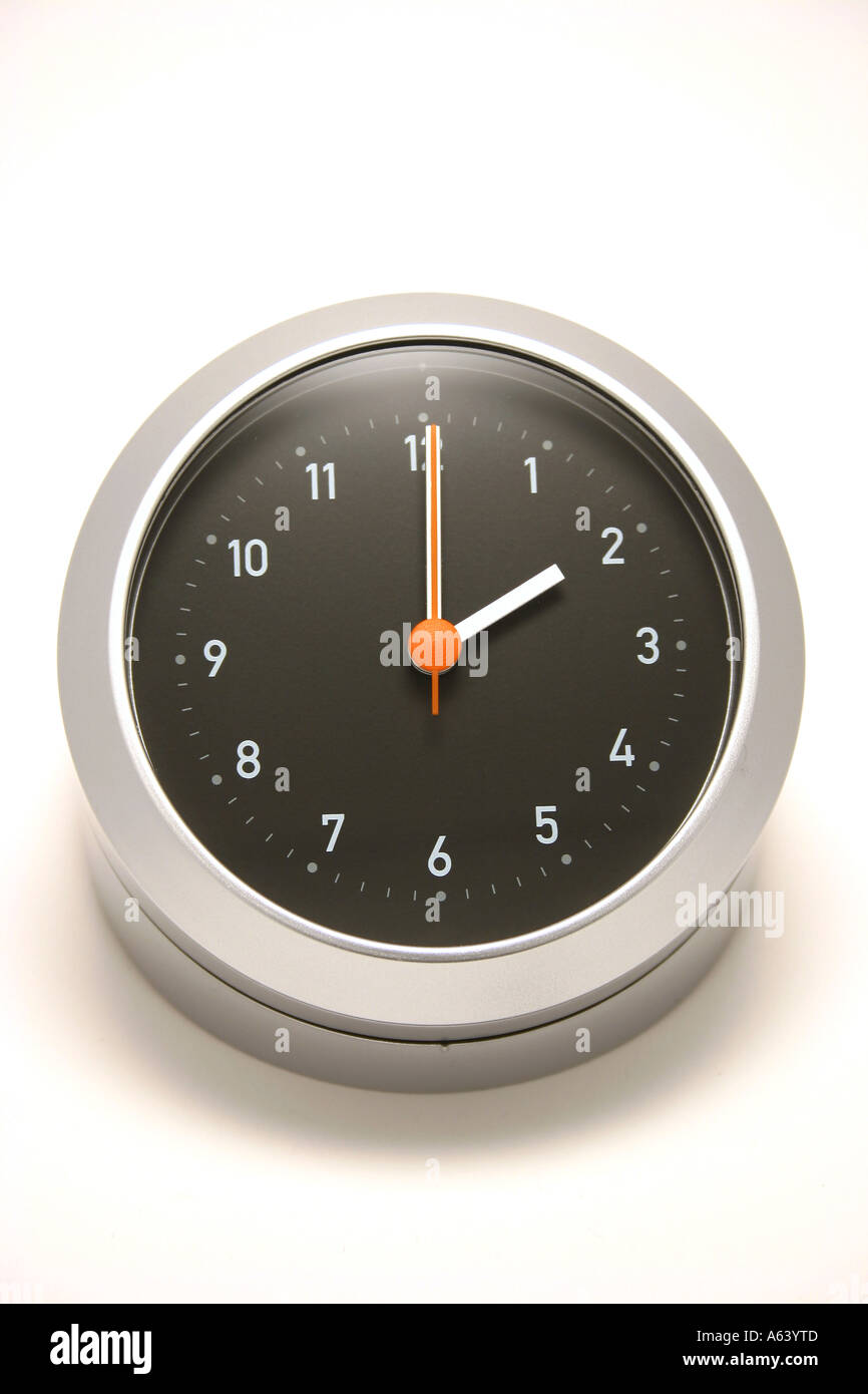 Two minutes clock hi-res stock photography and images - Alamy