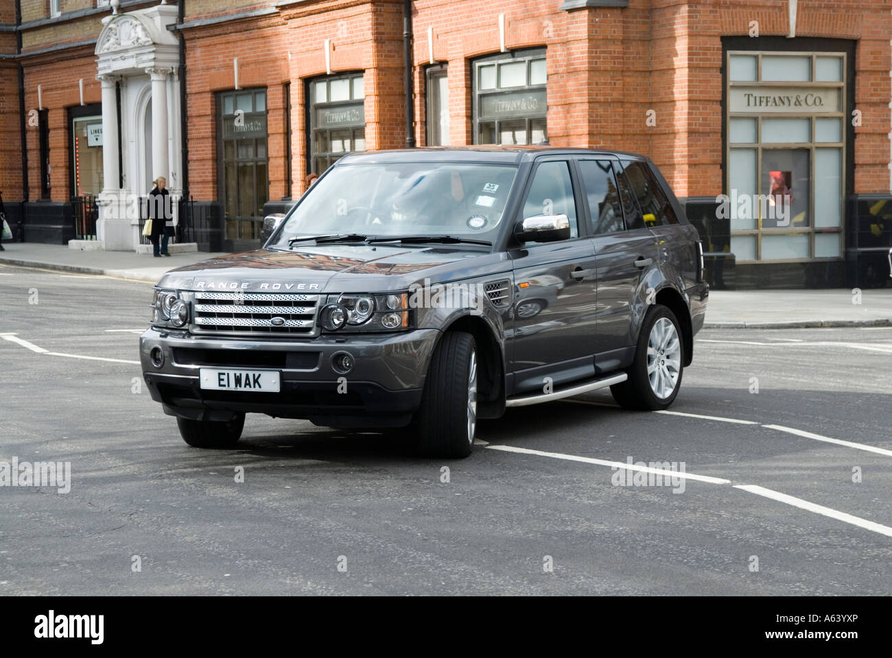 Large 4x4 Range Rover car in London England UK Stock Photo - Alamy