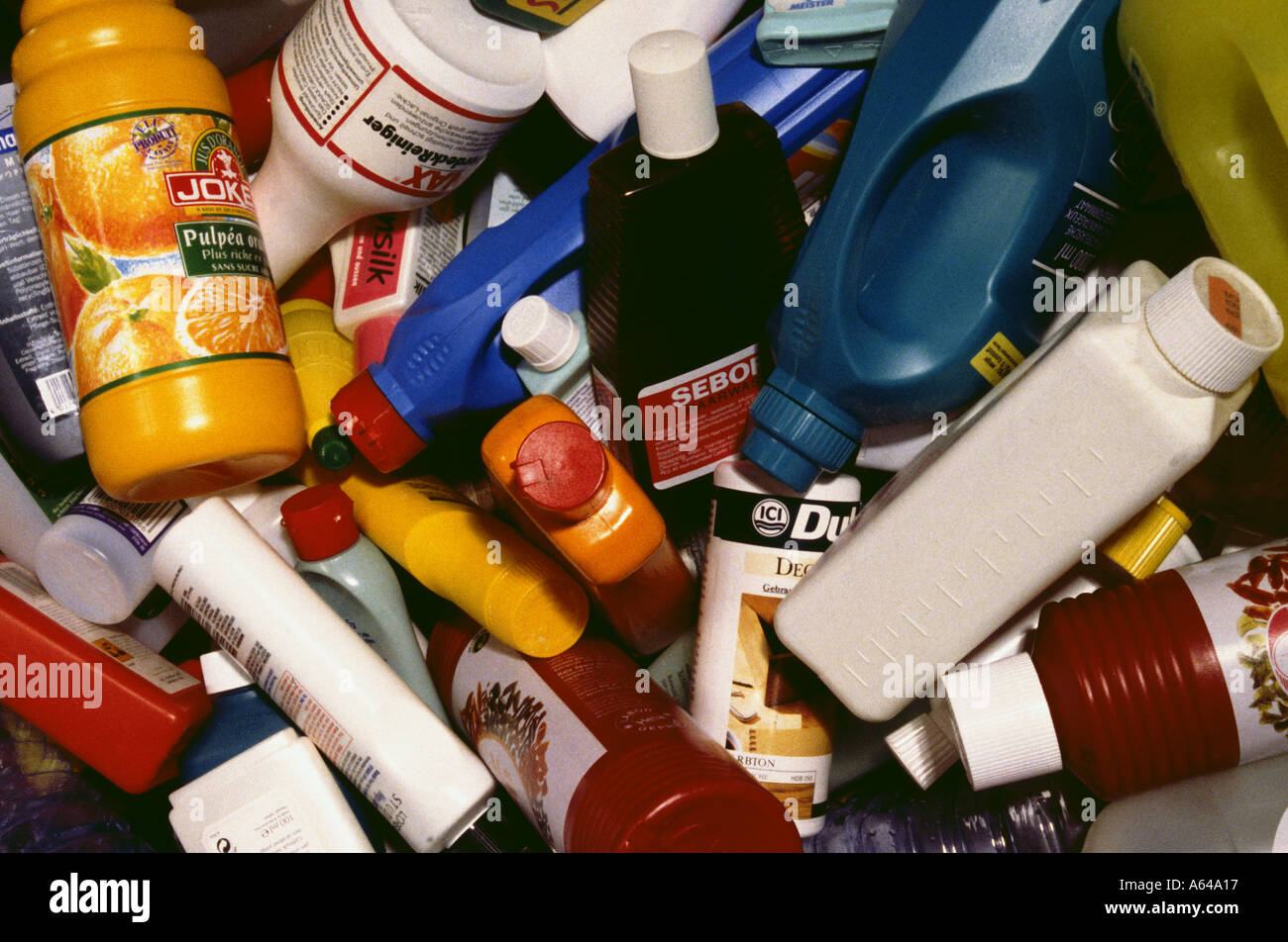 rubbish garbage trash waste litter refuse disposal packaging material