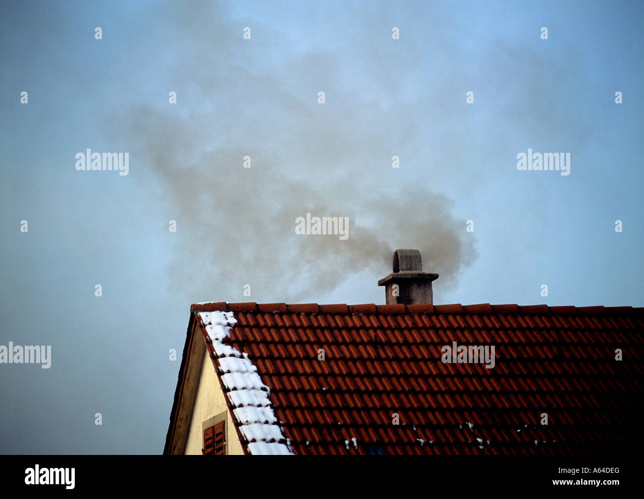 air pollution by illegal and inefficient burning of household dump Stock Photo