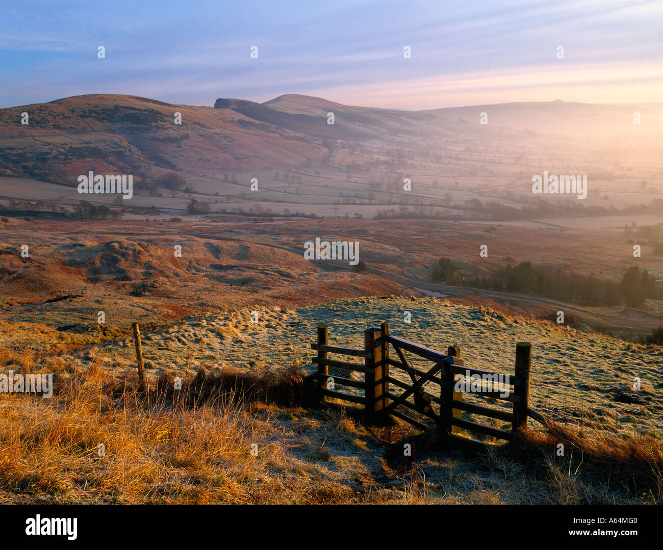 View across the Hope valley to Hollins Cross and Win Hill in the Peak District  Derbyshire Stock Photo