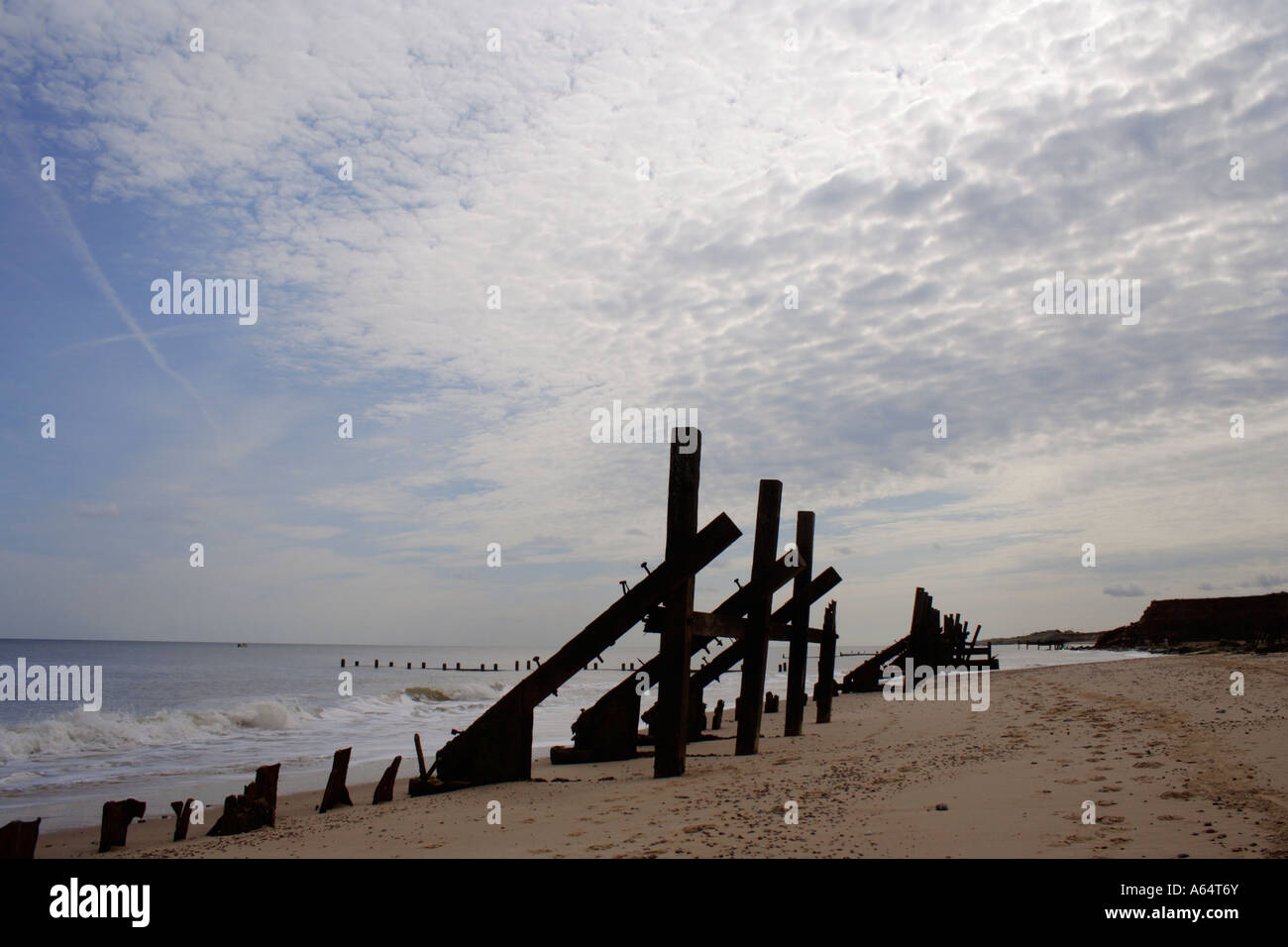 Happisburgh erosion sea hi-res stock photography and images - Alamy