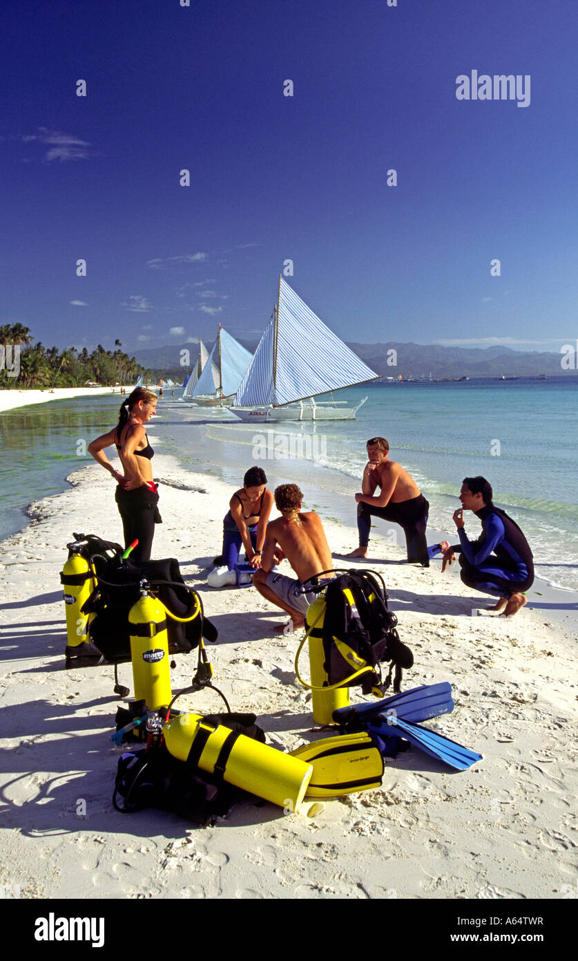 Philippines, Boracay, White Beach, advanced rescue diver scuba diver training on Stock Photo