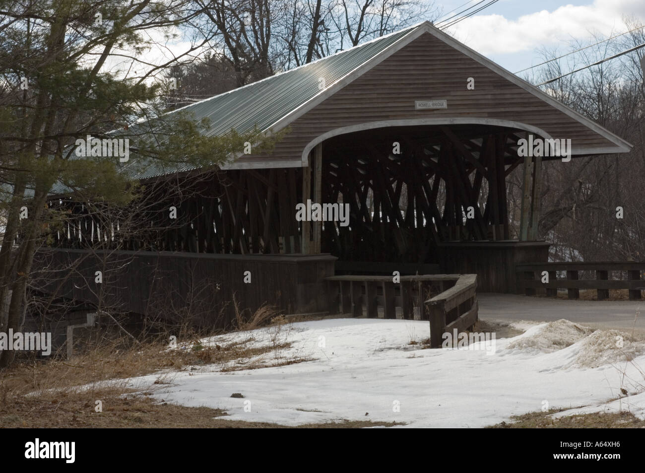 New Hampshire Covered Bridge Winter High Resolution Stock Photography ...