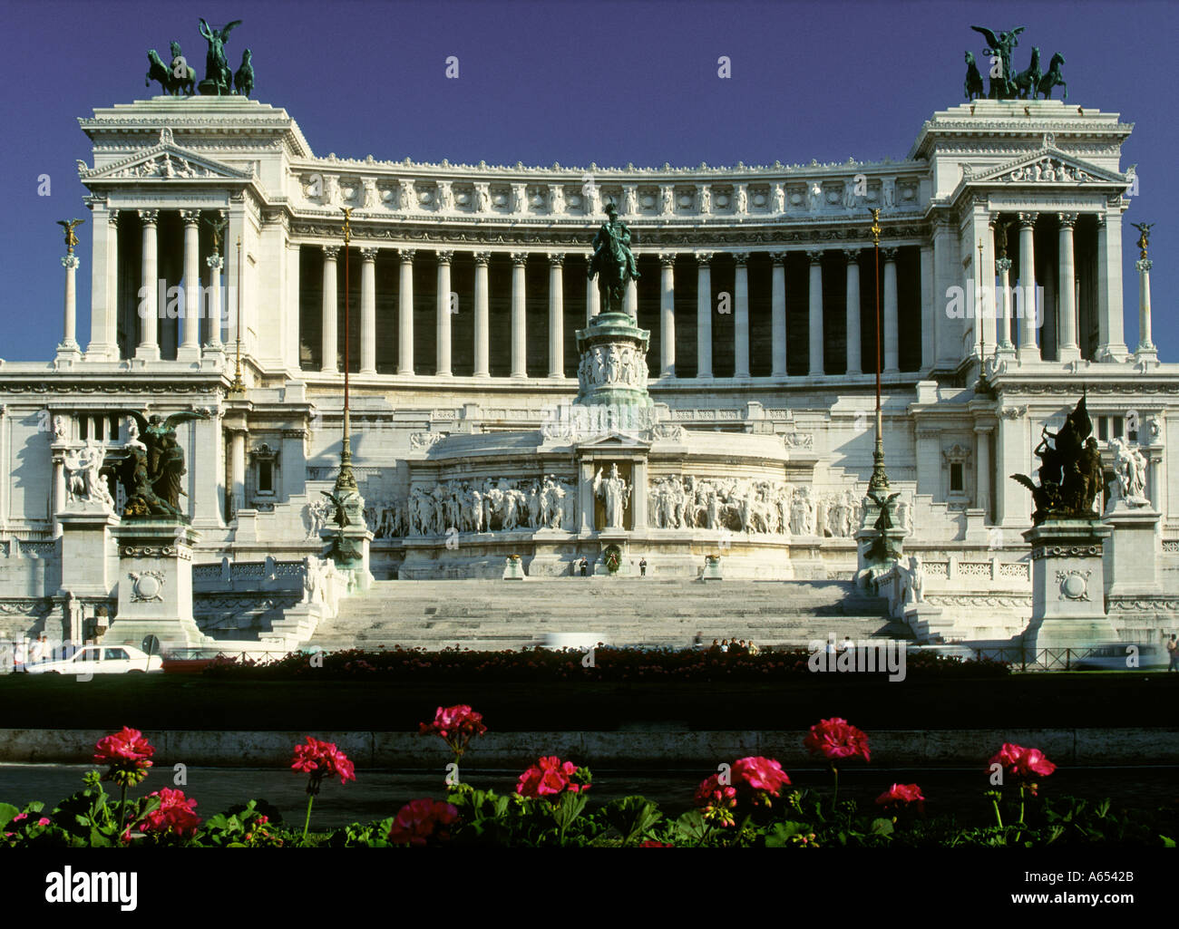 Emanuele monument hi-res stock photography and images - Alamy