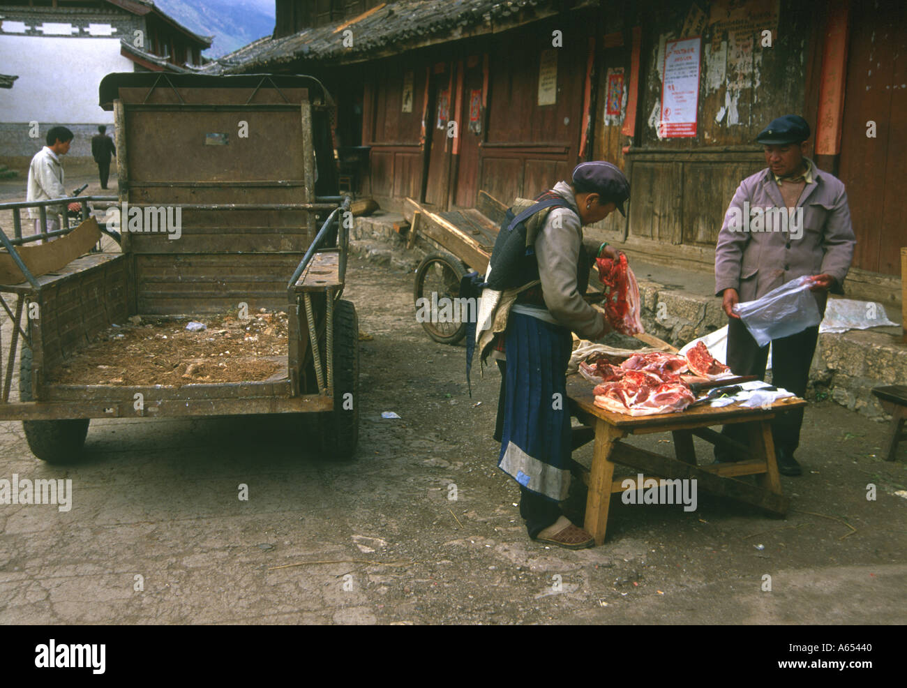 Open air market Baisha Yunnan Province China Stock Photo - Alamy