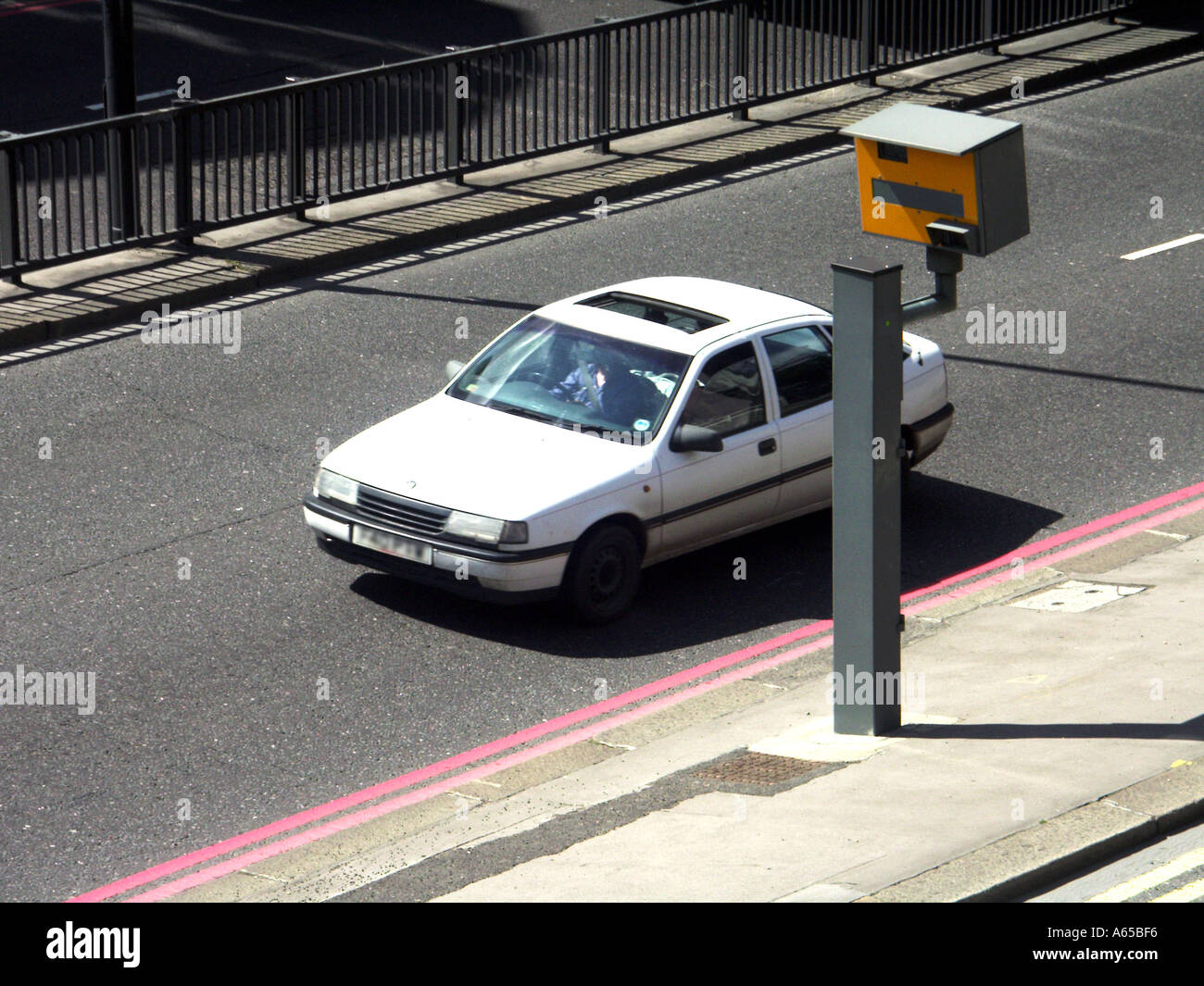 Speed camera uk enforcement of speed limit on dual carriageway road