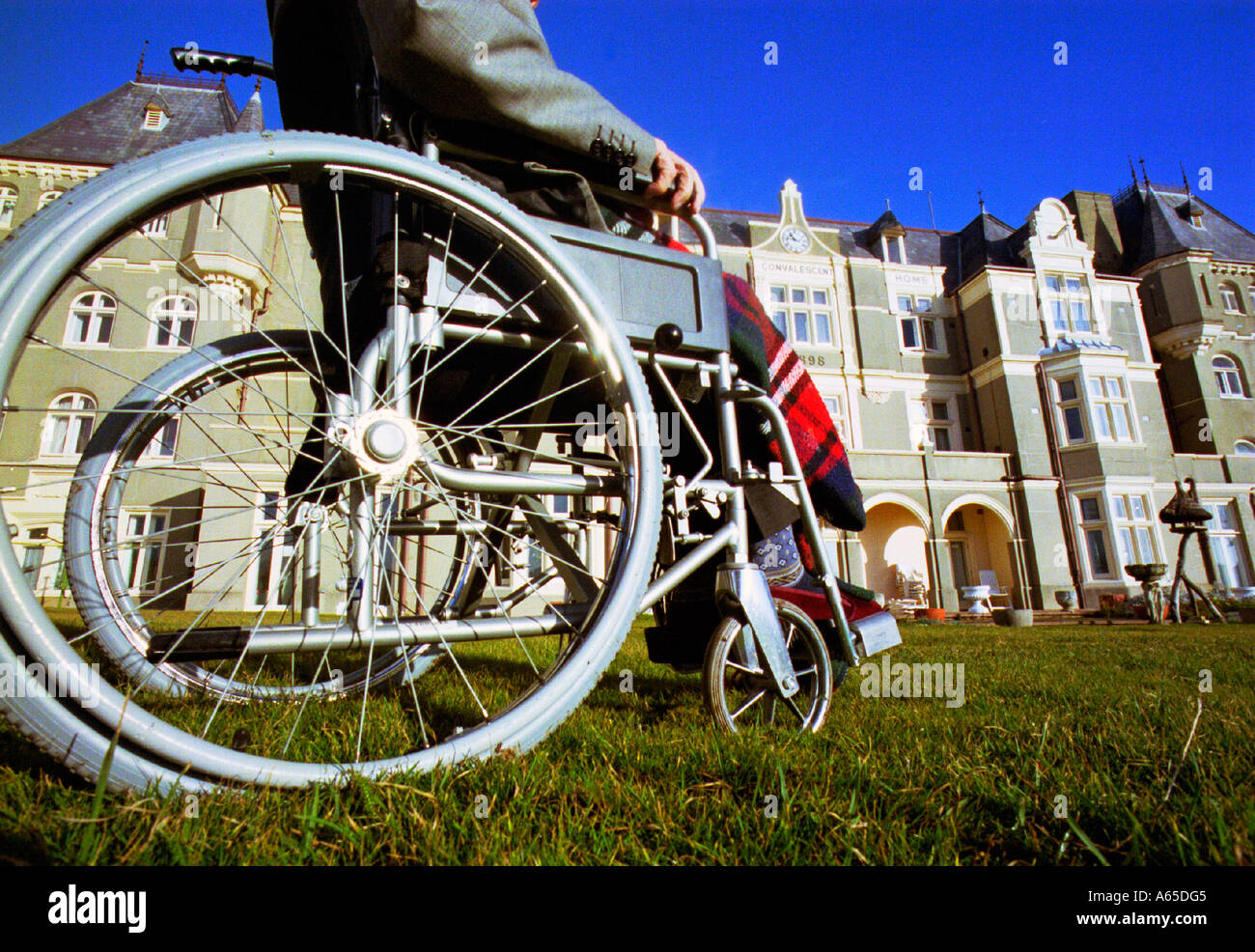 90 year old man hi-res stock photography and images - Alamy