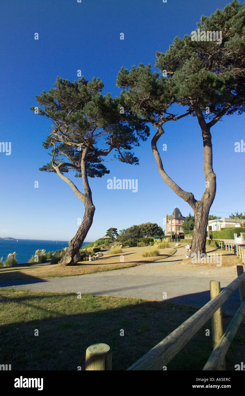 Port Riou Jardin du port riou garden hi-res stock photography and images - Alamy
