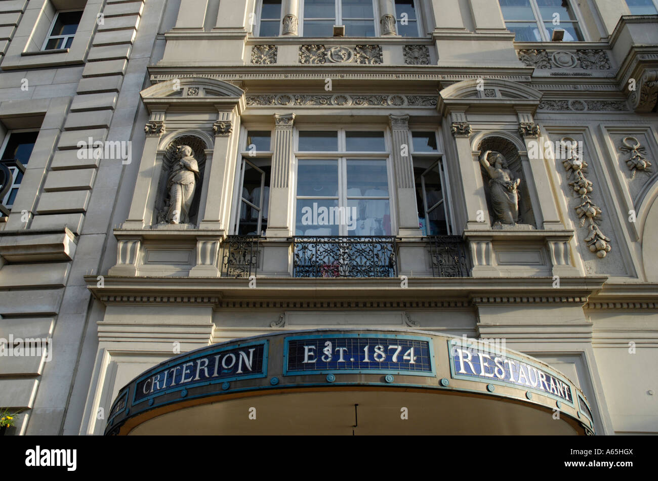 Criterion restaurant piccadilly hi-res stock photography and images - Alamy