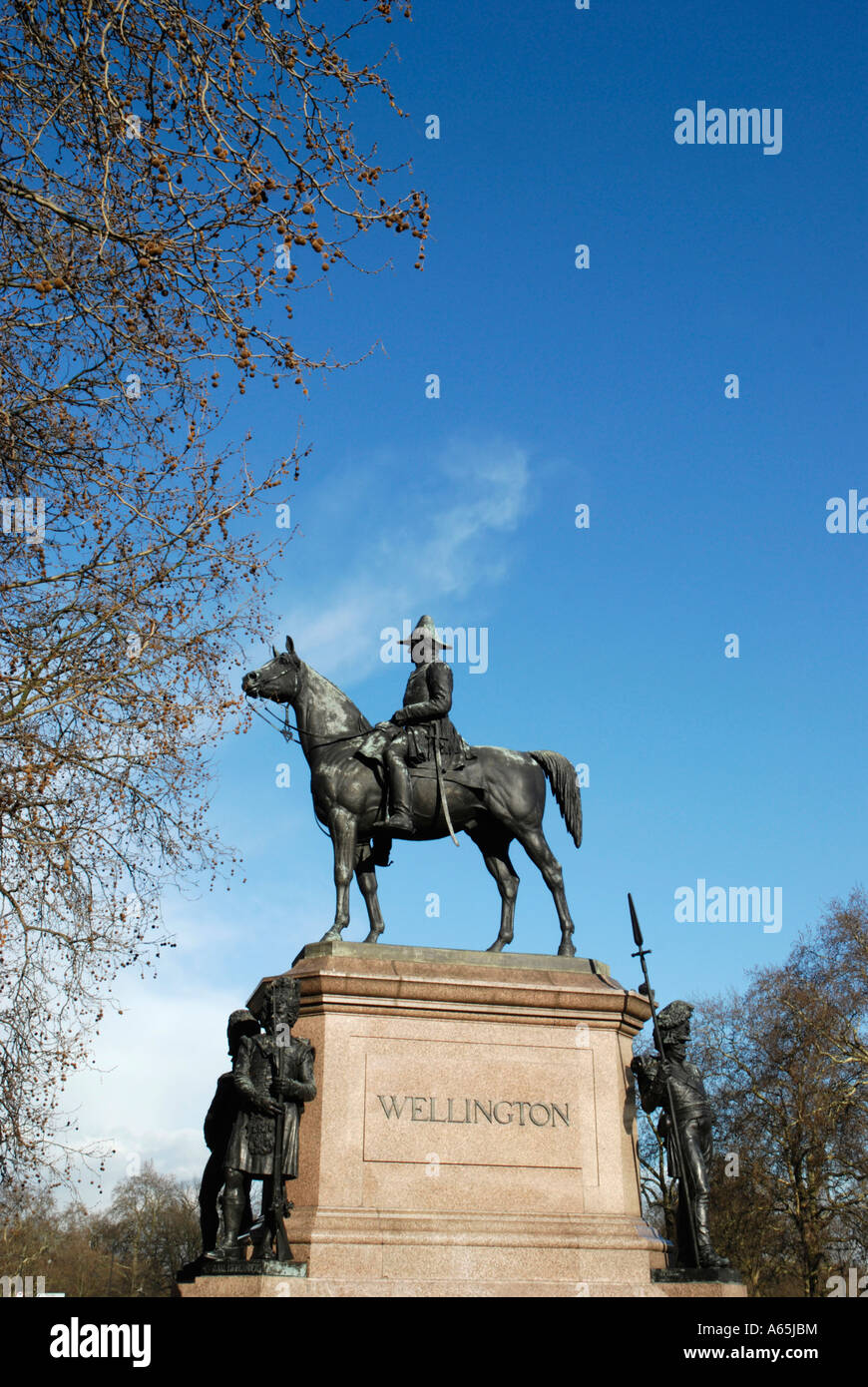 wellington-monument-hyde-park-corner-london-england-stock-photo-alamy