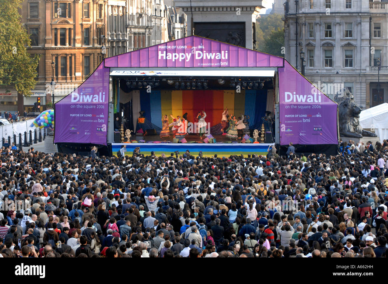 Diwali (Feast of Lights) performance in Trafalgar Square London Stock Photo Alamy