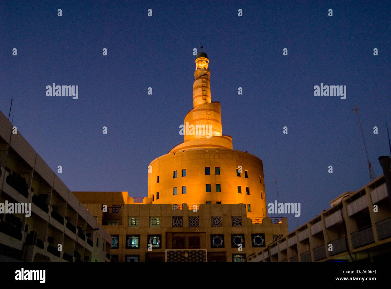 Al Fardan Islamic Centre at Night Doha Qatar Stock Photo - Alamy