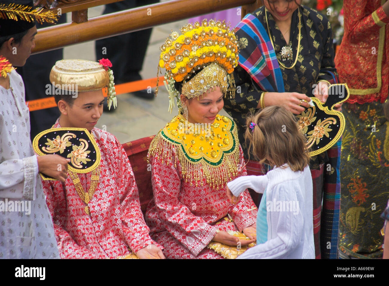 Discover more than 165 rice ceremony gift best kidsdream.edu.vn