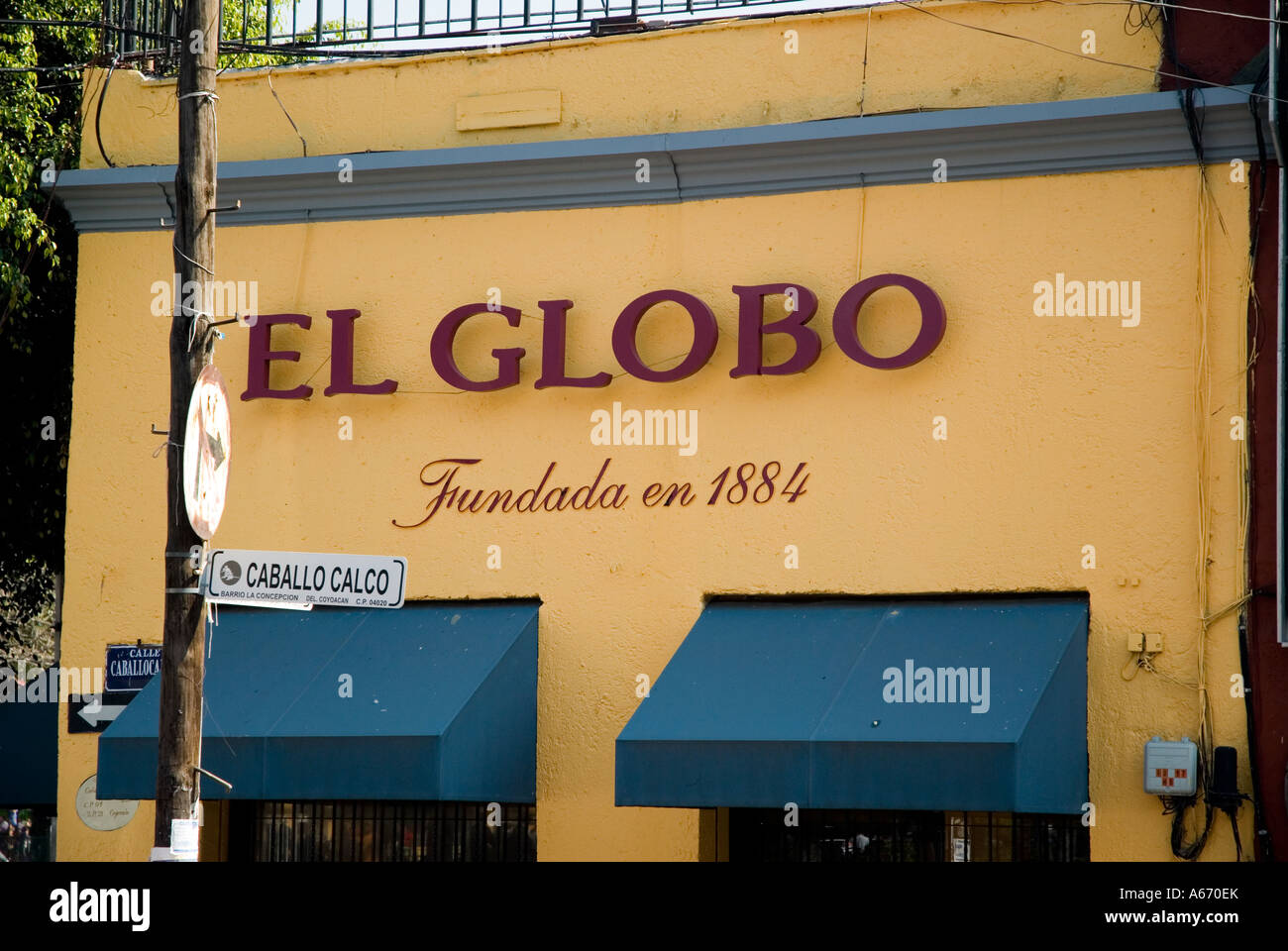 coyoacan confectionery globo - mexico city Stock Photo - Alamy