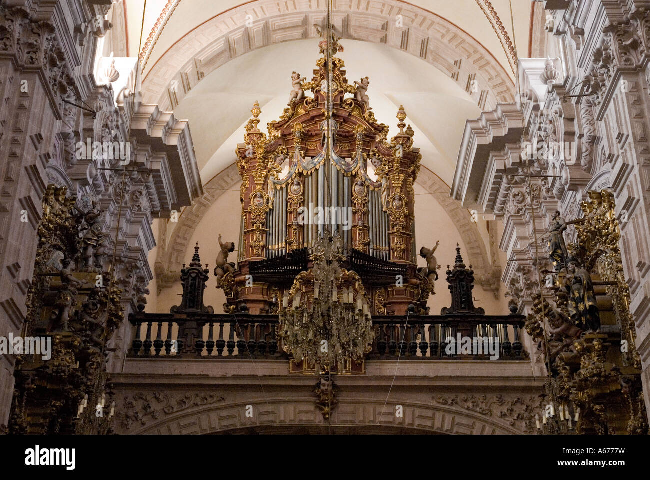 Santa Prisca church inside - Taxco - Mexico Stock Photo - Alamy