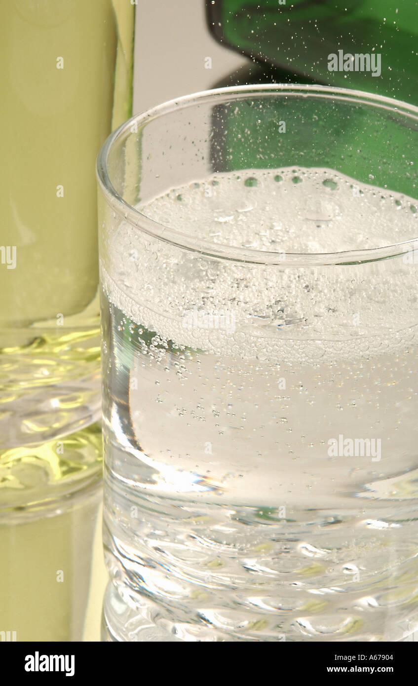 Alka Seltzer Stock Photos & Alka Seltzer Stock Images Alamy