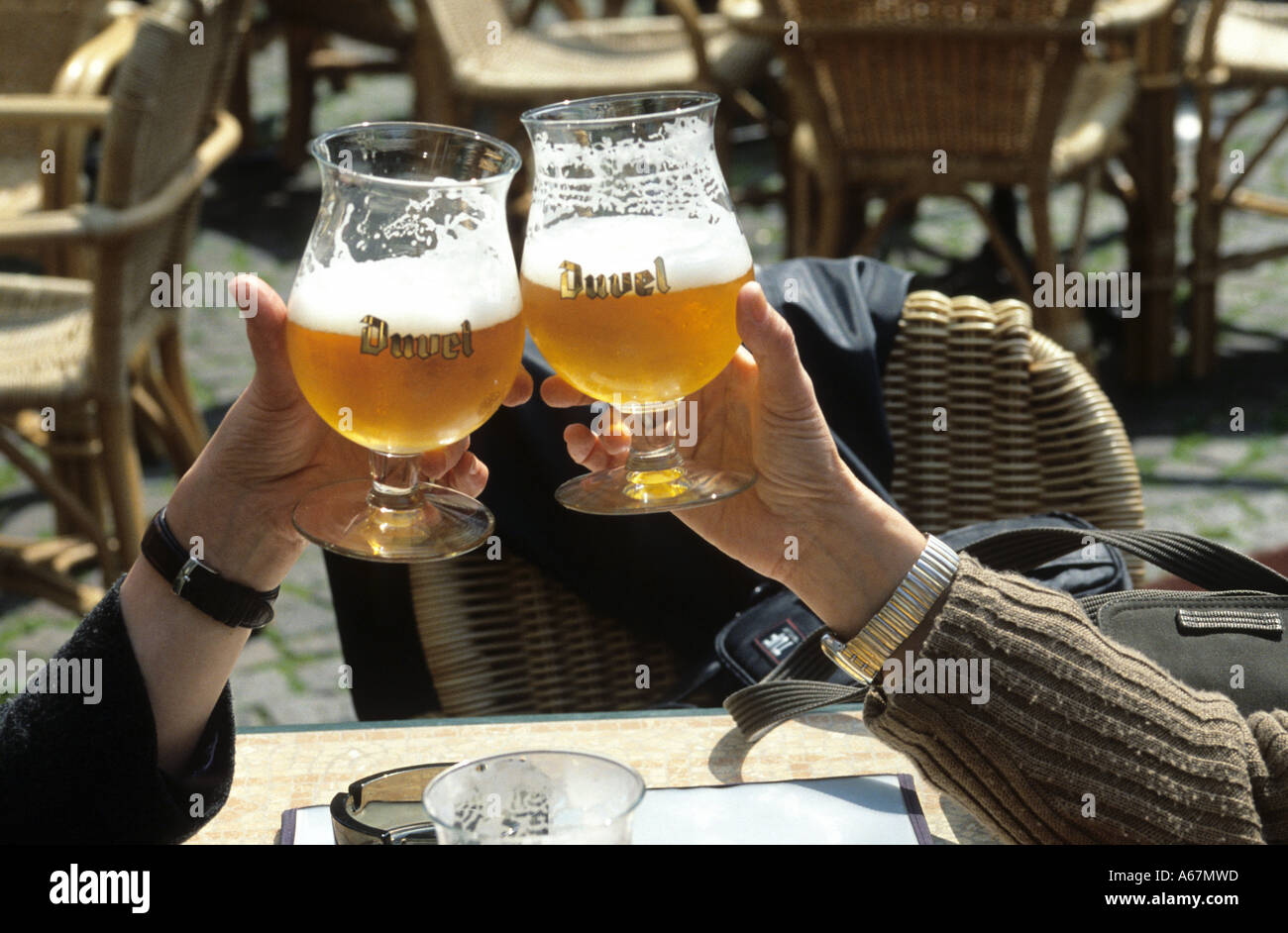Beer glass cheers hi-res stock photography and images - Alamy
