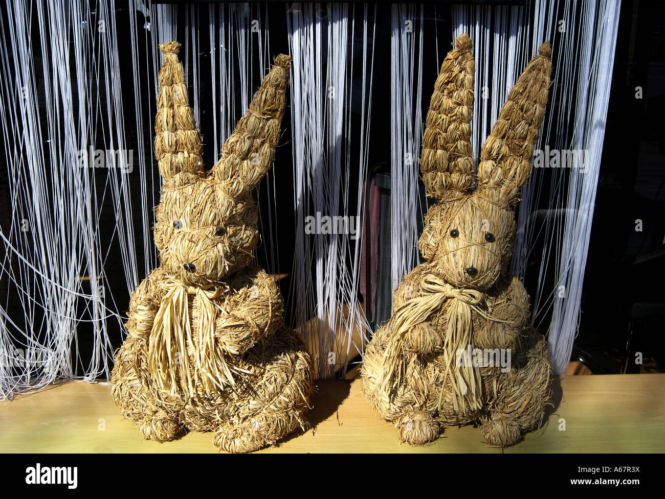 Rabbits hi-res stock photography and images - Alamy