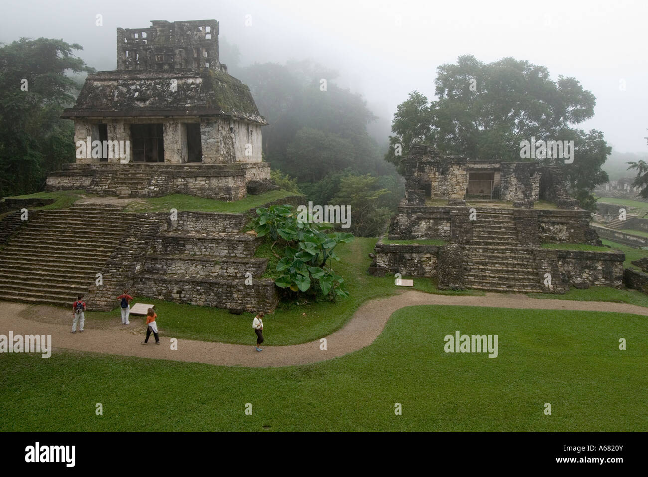 Templo del sol palenque mexico hires stock photography and images Alamy