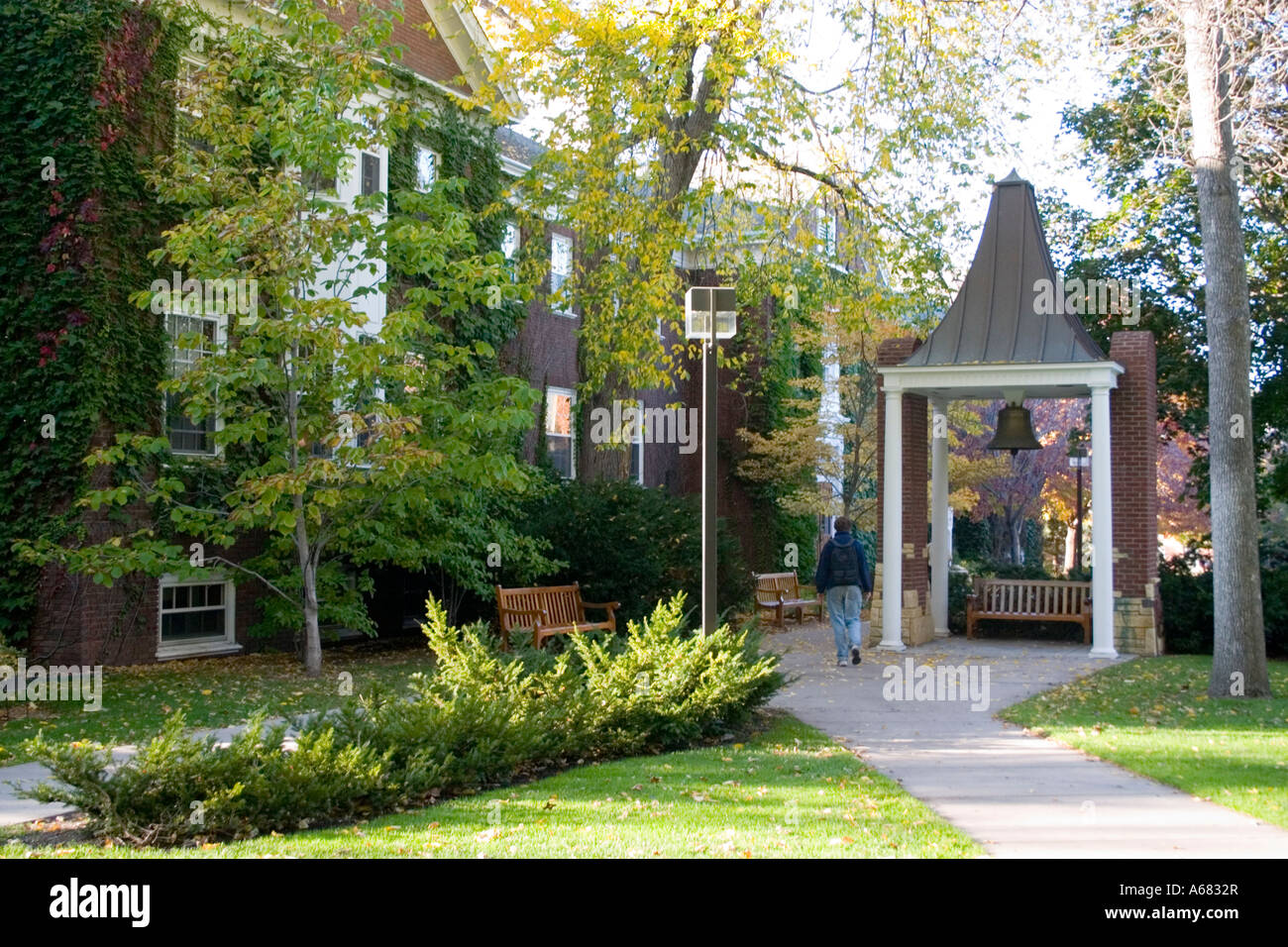 Campus: on Looks Andy Macalester College photo Campus: on Looks Andy Macalester College pictures