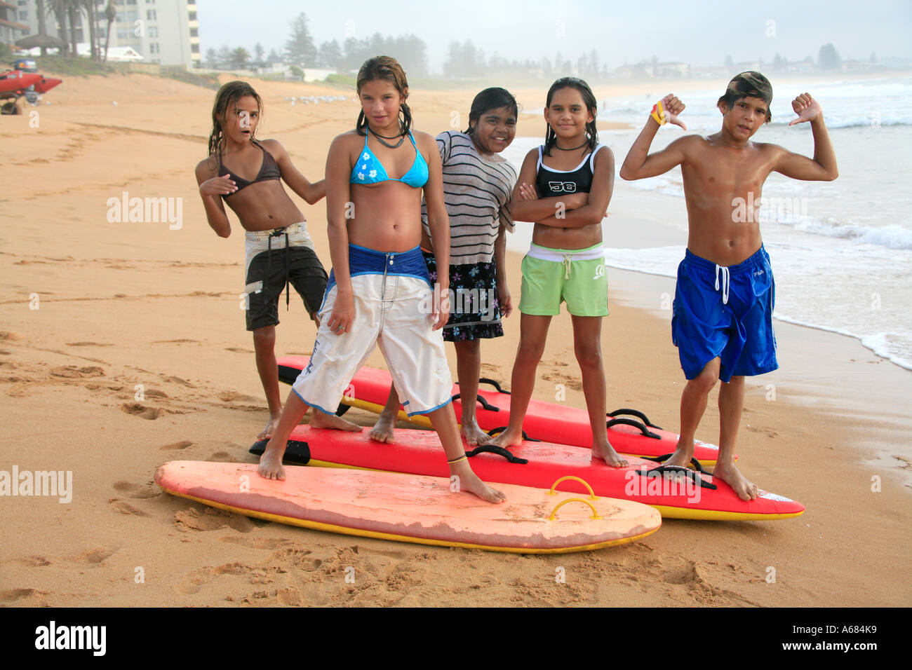 lure lotteri med undtagelse af Australia aboriginal children play on the beach at Narrabeen in Sydney  Australia Stock Photo - Alamy