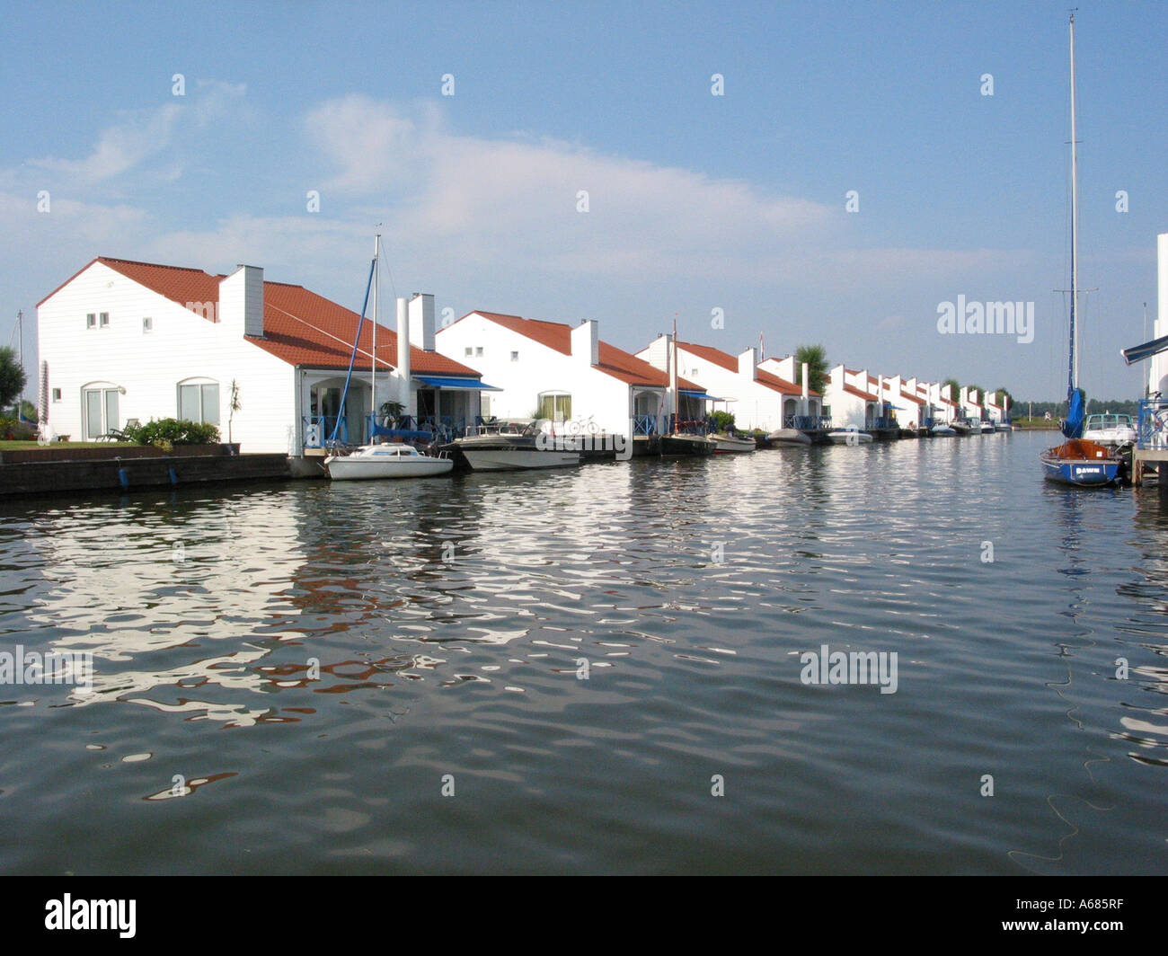 Marina Oolderhuuske resort with floating homes built on concrete floats