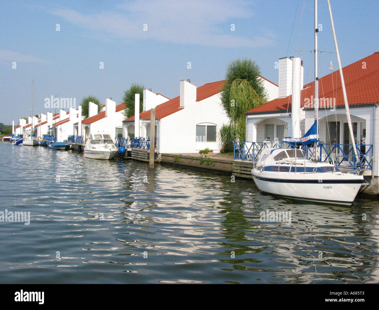 Marina Oolderhuuske resort with floating homes built on concrete floats