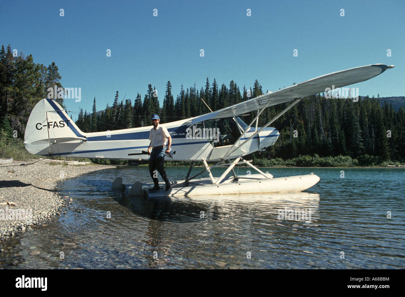 Floatplane beached at remote lake Tweedsmuir Park BC Stock Photo - Alamy