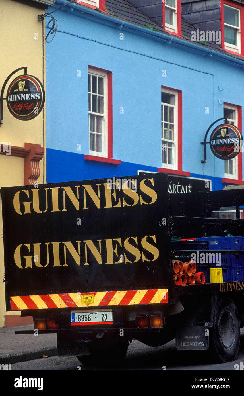 Guinness irish pub hi-res stock photography and images