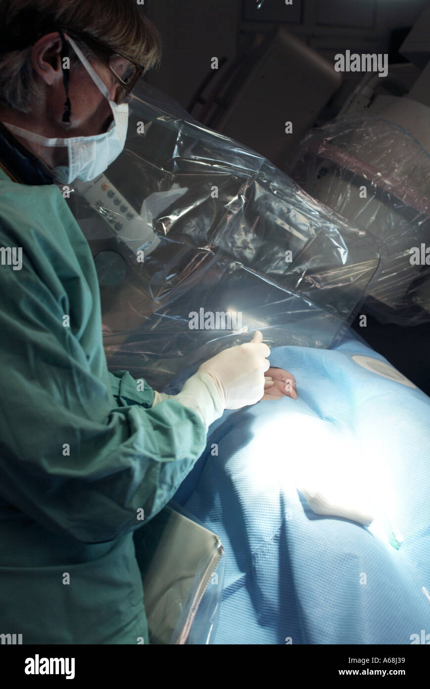 Catheterisation hi-res stock photography and images - Alamy