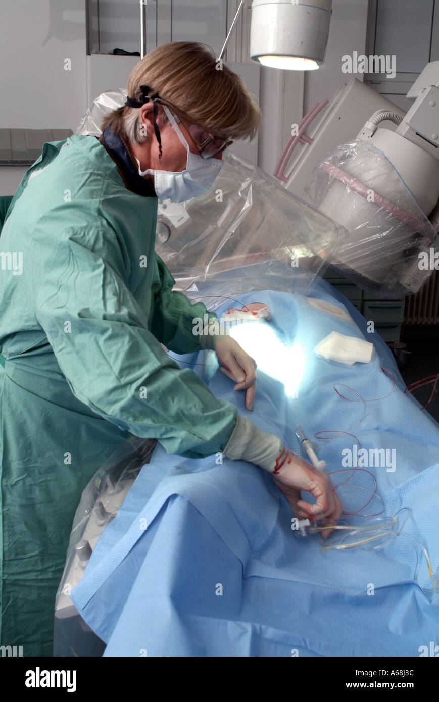 Catheterisation hi-res stock photography and images - Alamy