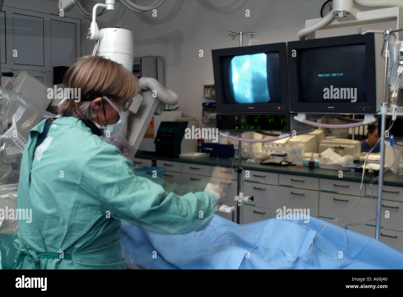 Catheterisation hi-res stock photography and images - Alamy