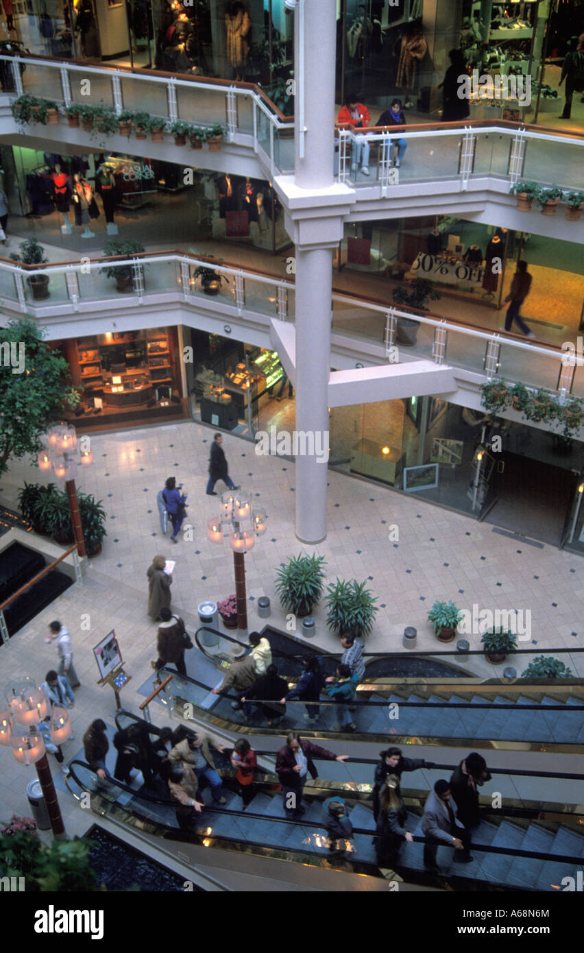 Mall malls hi-res stock photography and images - Alamy