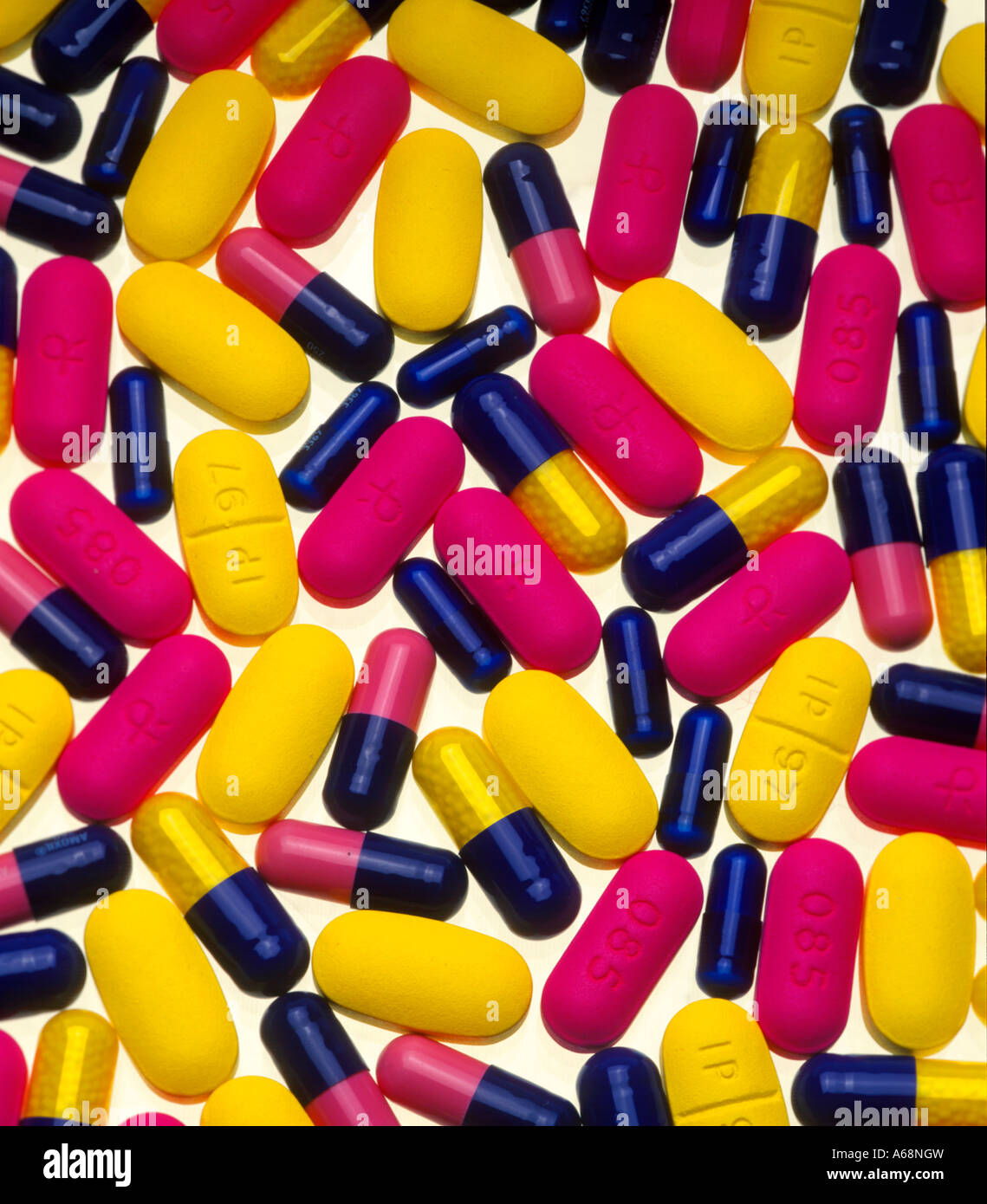 Prescription capsules hi-res stock photography and images - Alamy