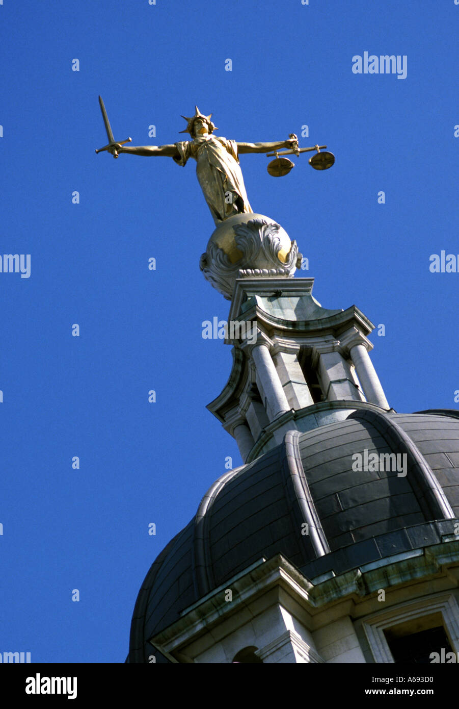 scales of justice Old Bailey London England Stock Photo