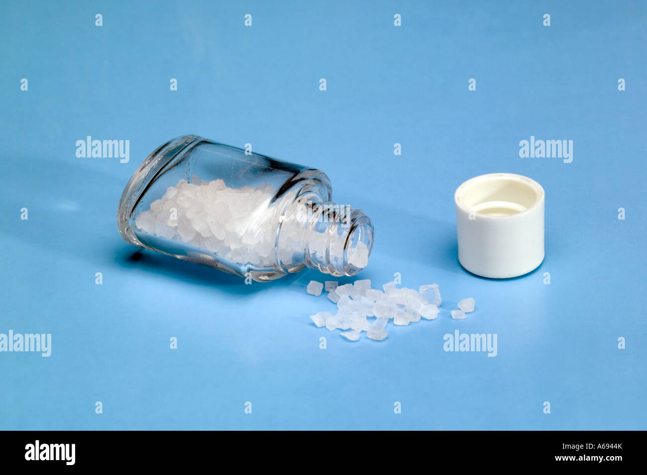 Smelling salts hires stock photography and images Alamy