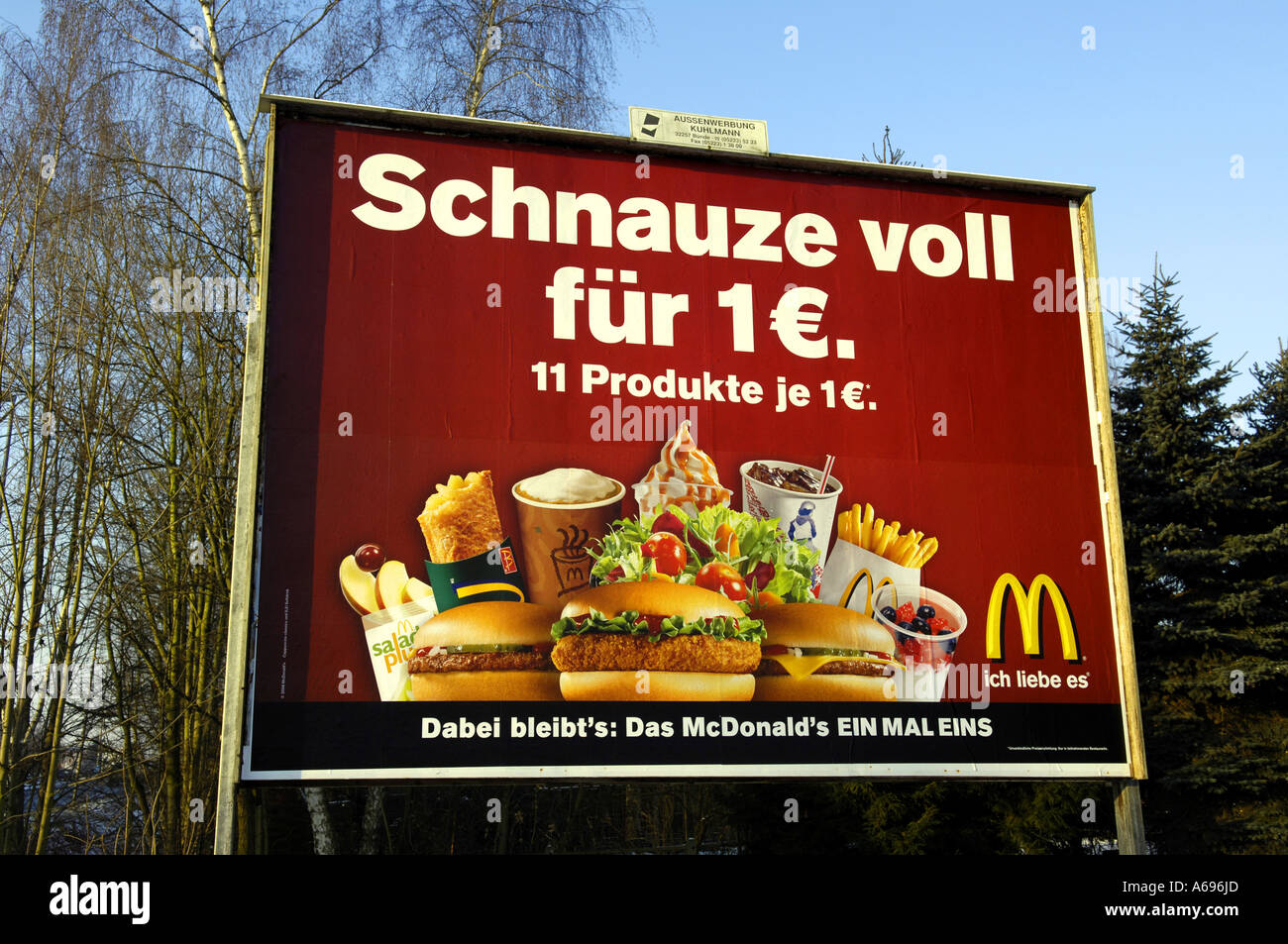 Schnauze Voll Fur One Europe Mcdonalds Macdonalds Fastfood Junkfood Stock Photo Alamy