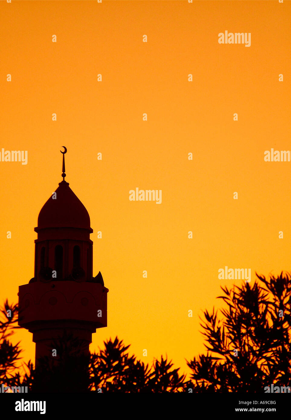 Muslim pray silhouette hi-res stock photography and images - Alamy
